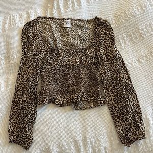 Princess Polly long sleeved leopard top with ruching at stomach